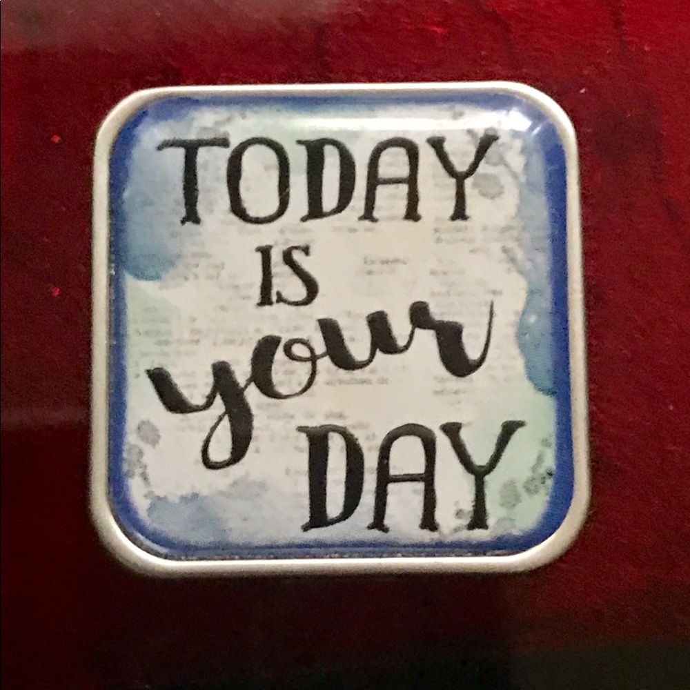 BUNDLE DISCOUNT 3 / 20% off and shipping discount